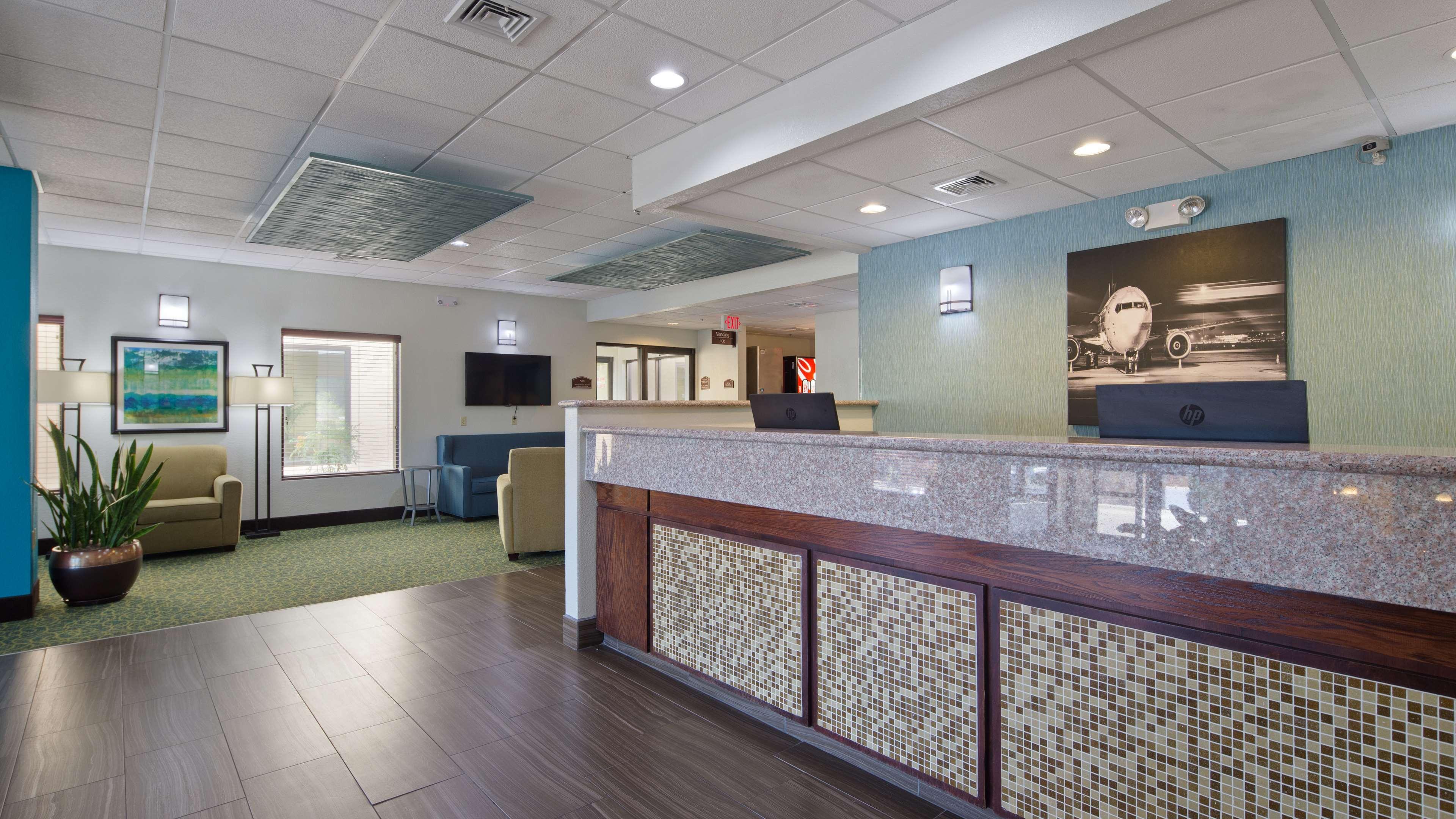 Best Western Plus Springfield Airport Inn Exteriér fotografie