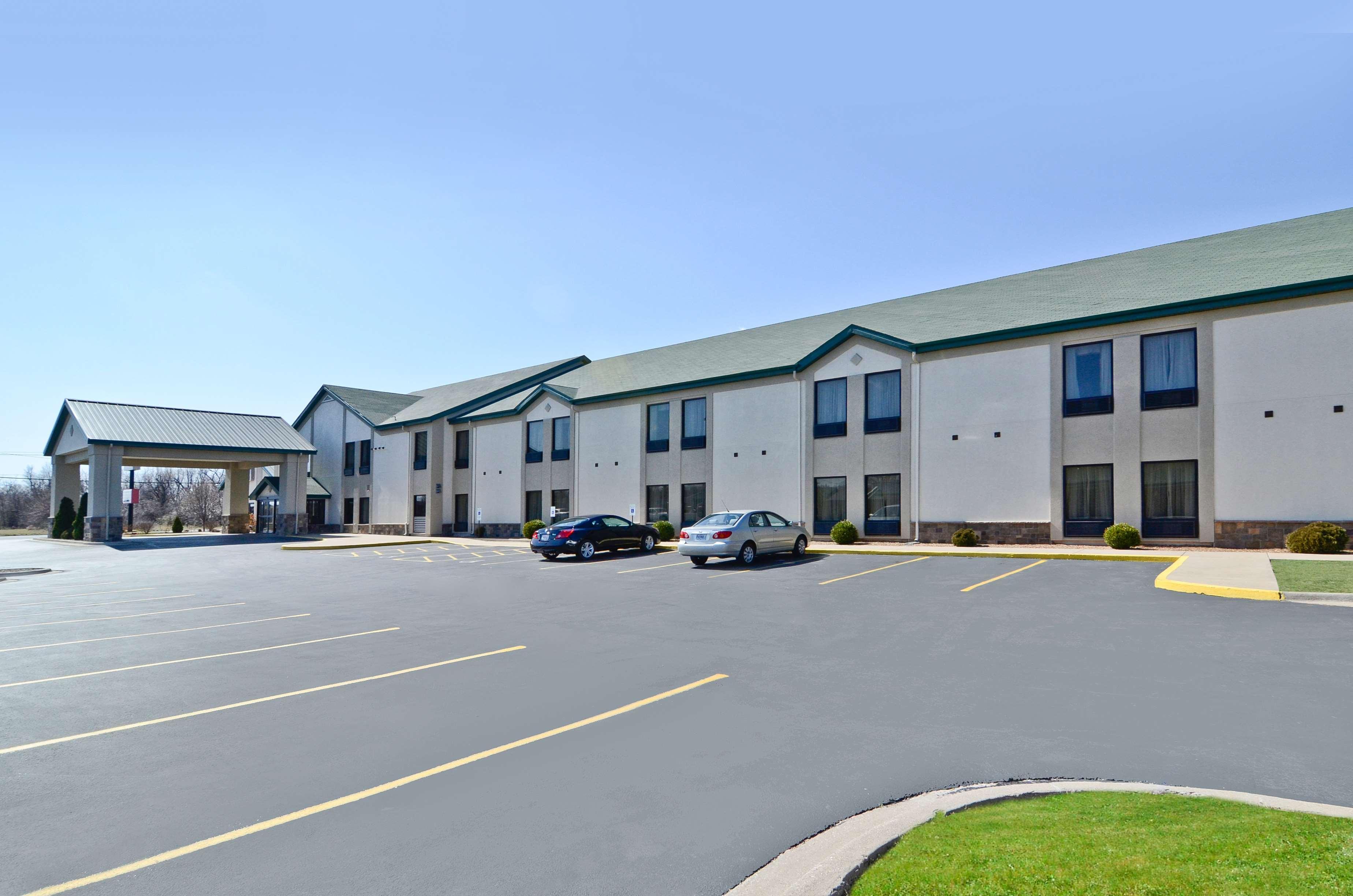 Best Western Plus Springfield Airport Inn Exteriér fotografie