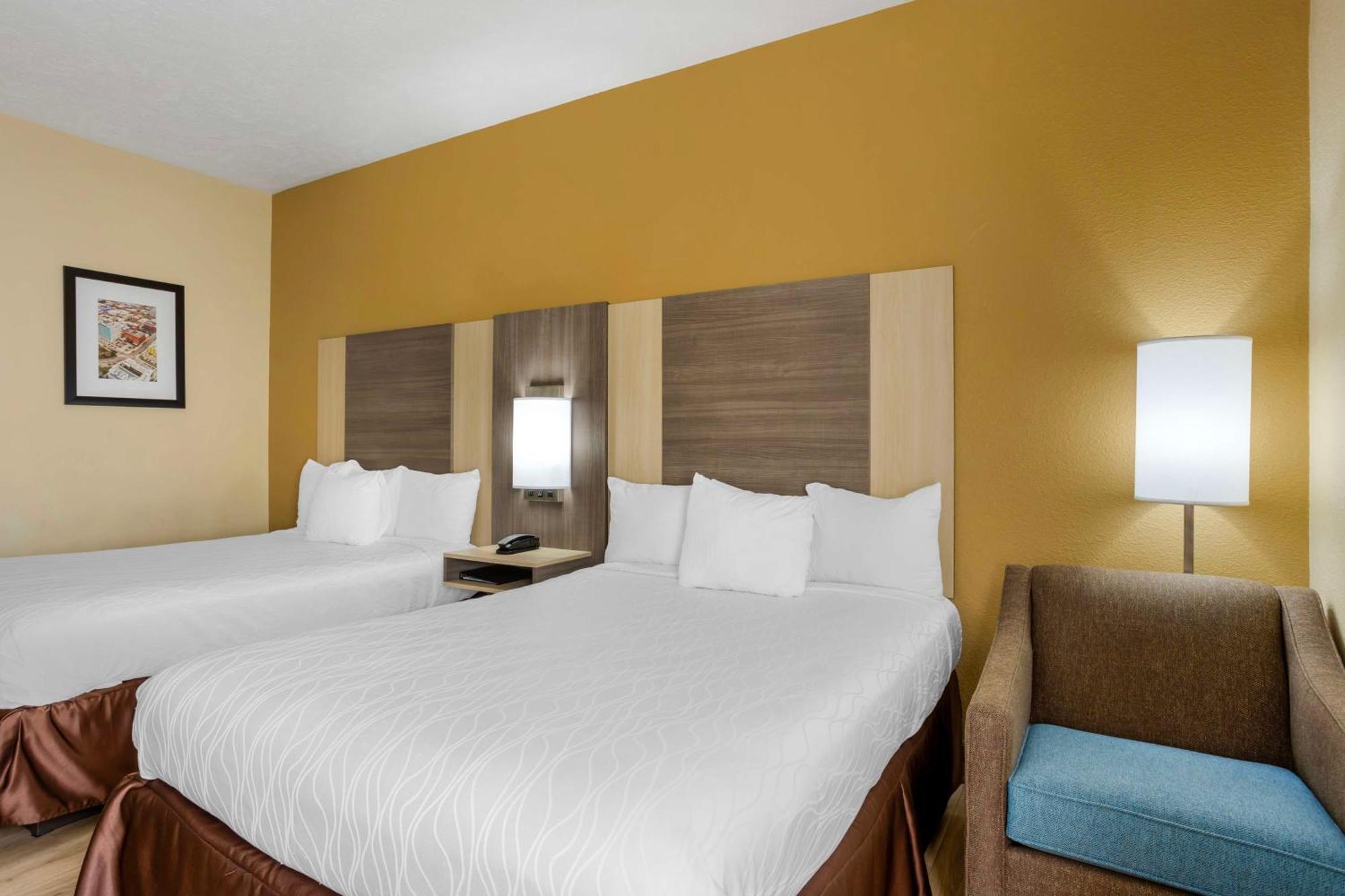 Best Western Plus Springfield Airport Inn Exteriér fotografie