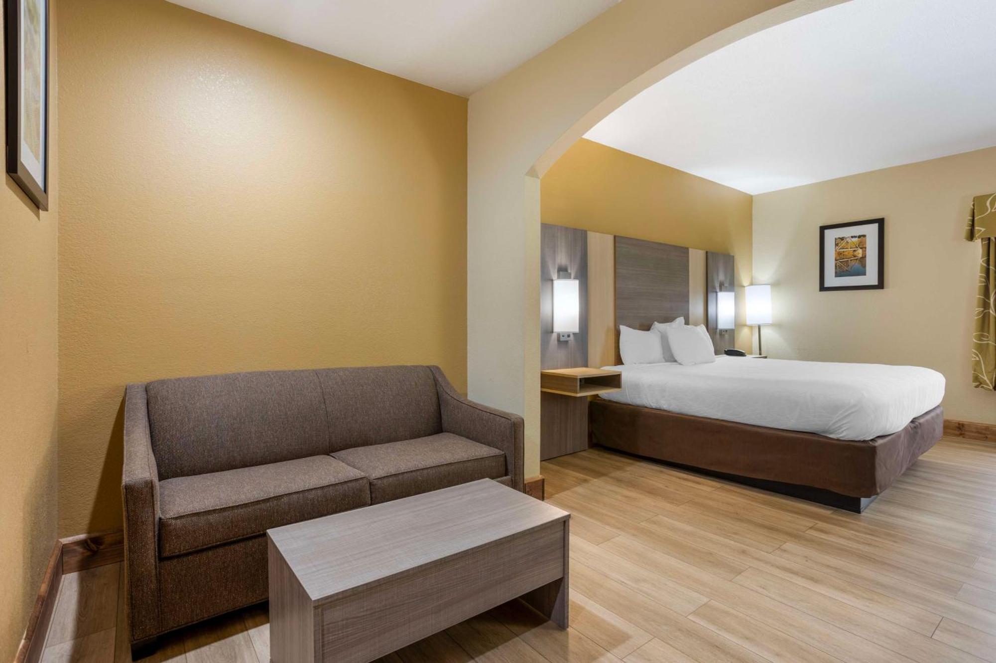 Best Western Plus Springfield Airport Inn Exteriér fotografie